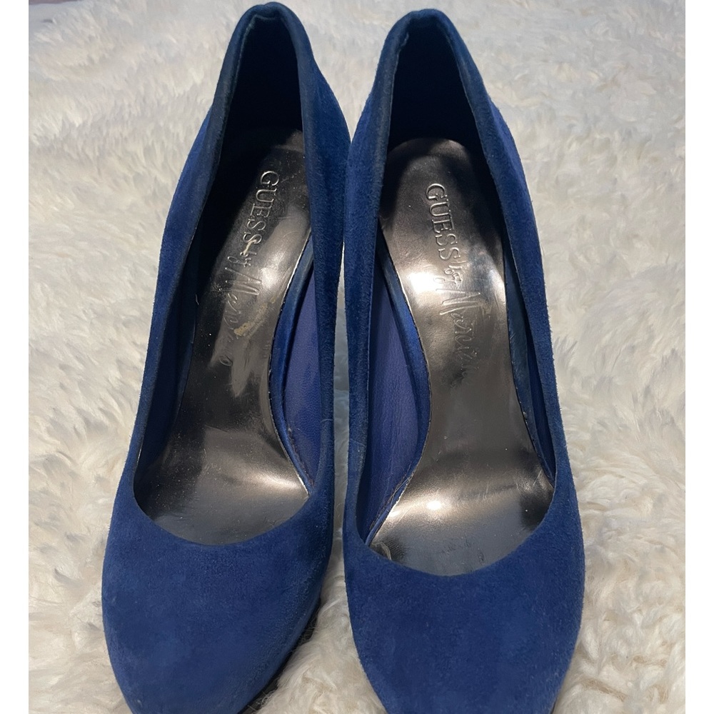 Royal blue guess suede shoes.
